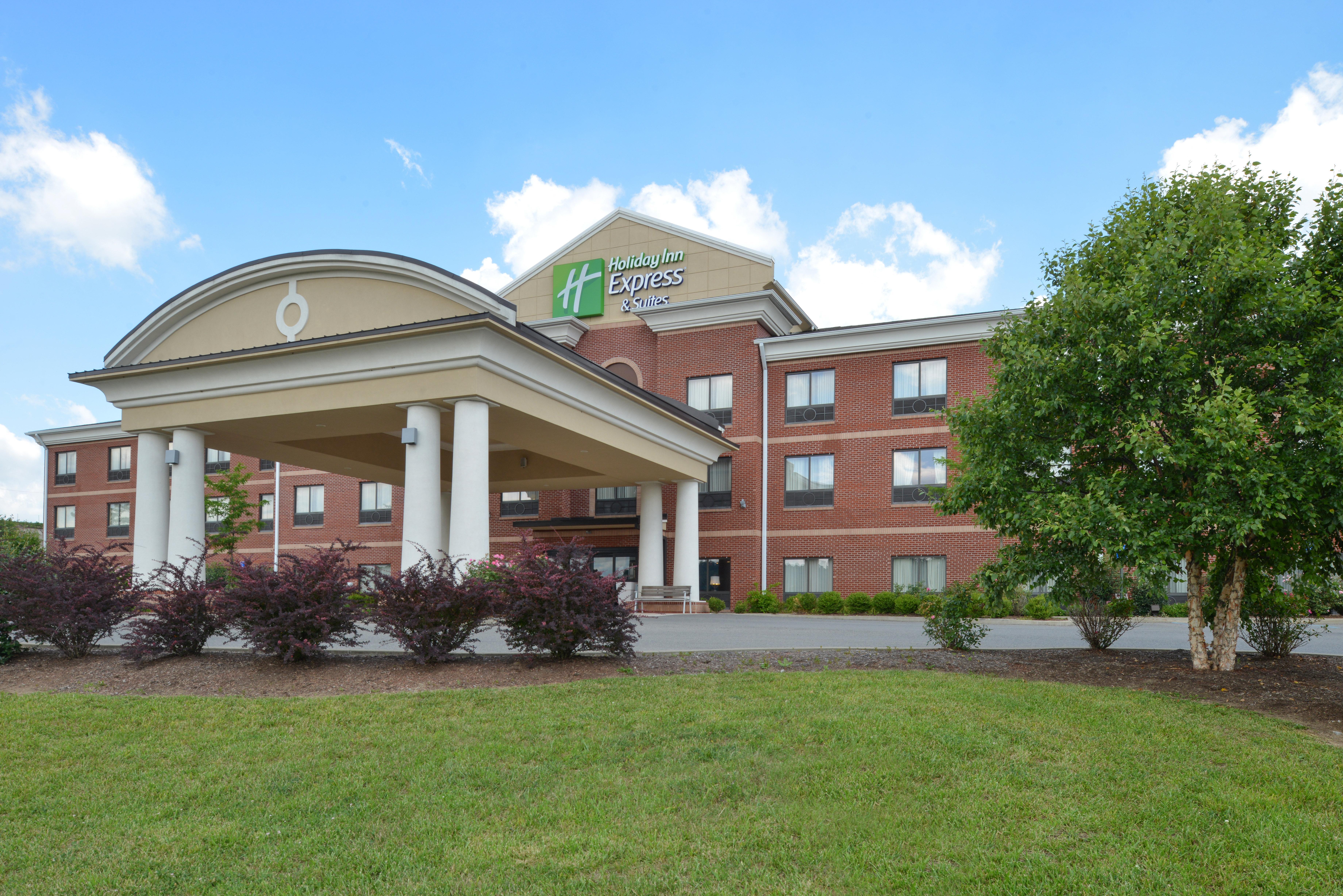 Holiday Inn Express & Suites Bridgeport By Ihg Exterior foto