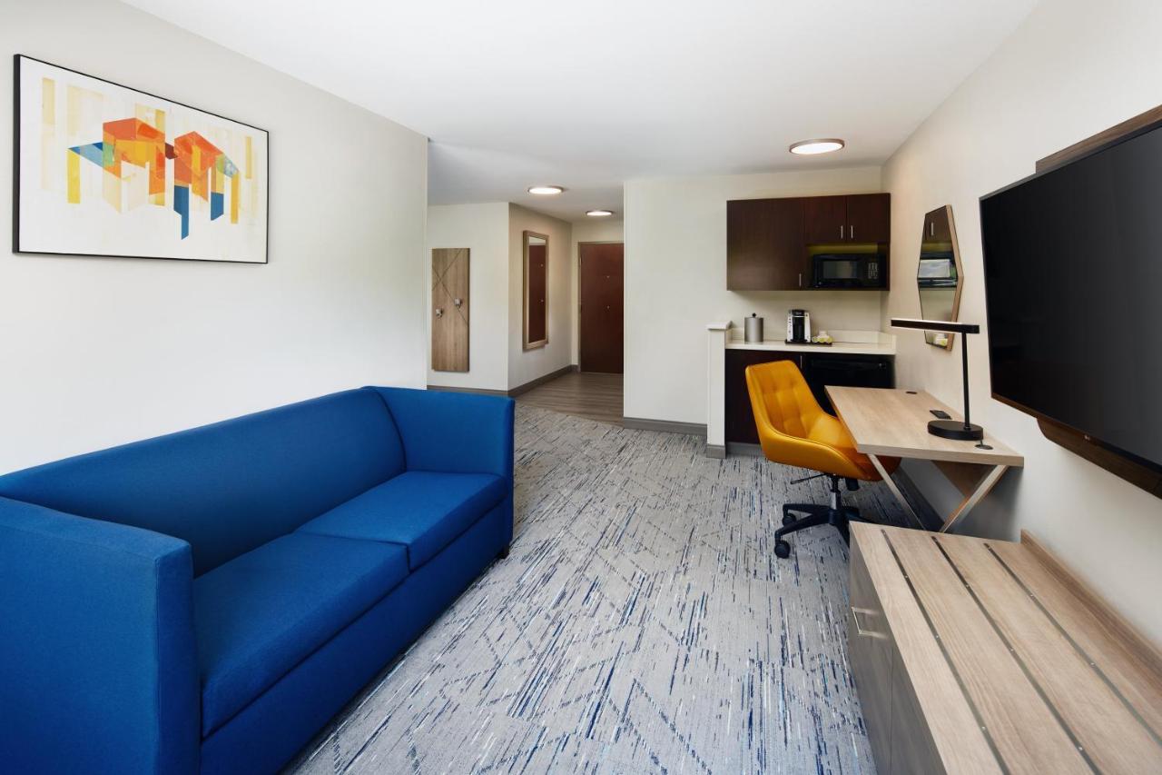 Holiday Inn Express & Suites Bridgeport By Ihg Exterior foto