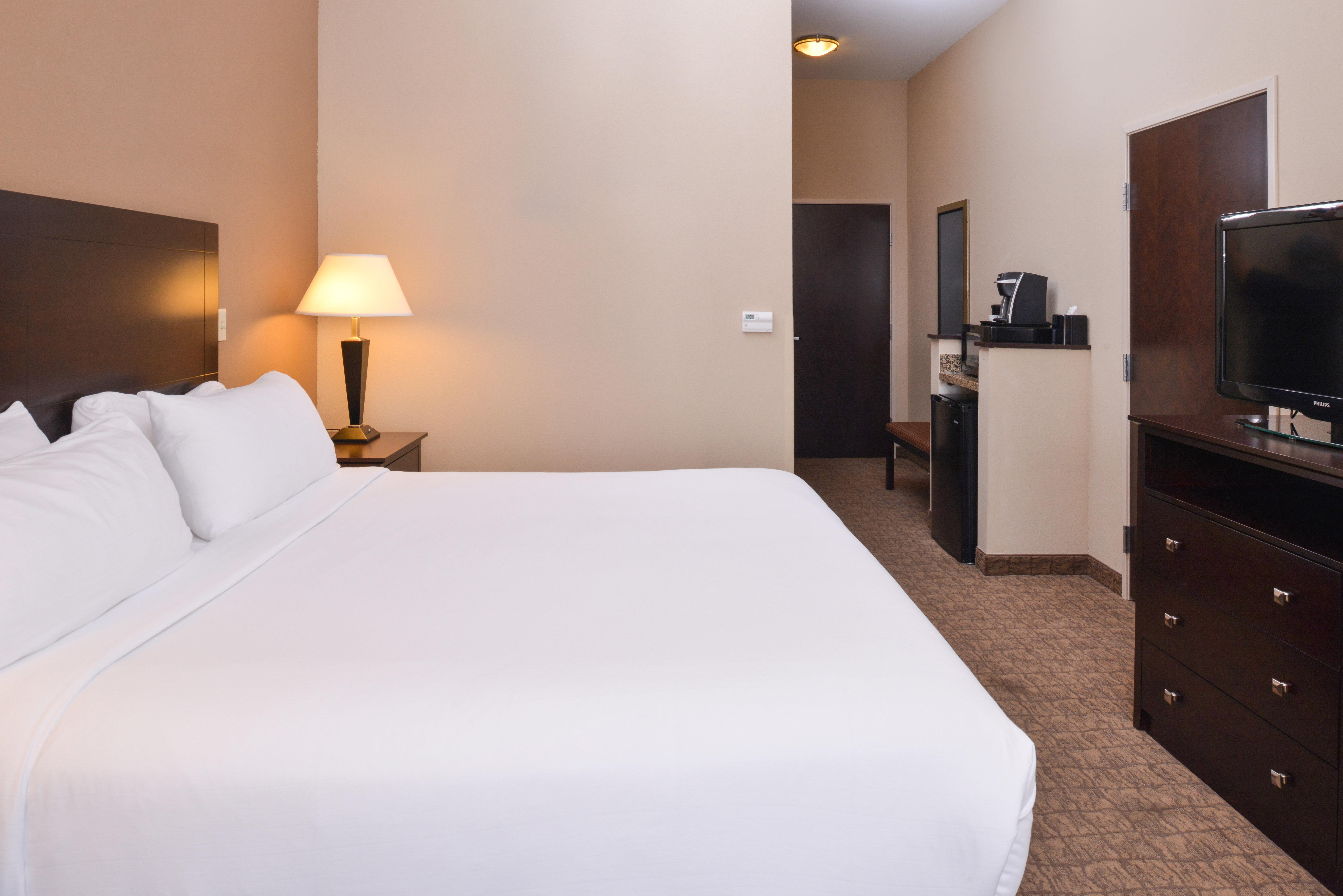 Holiday Inn Express & Suites Bridgeport By Ihg Exterior foto