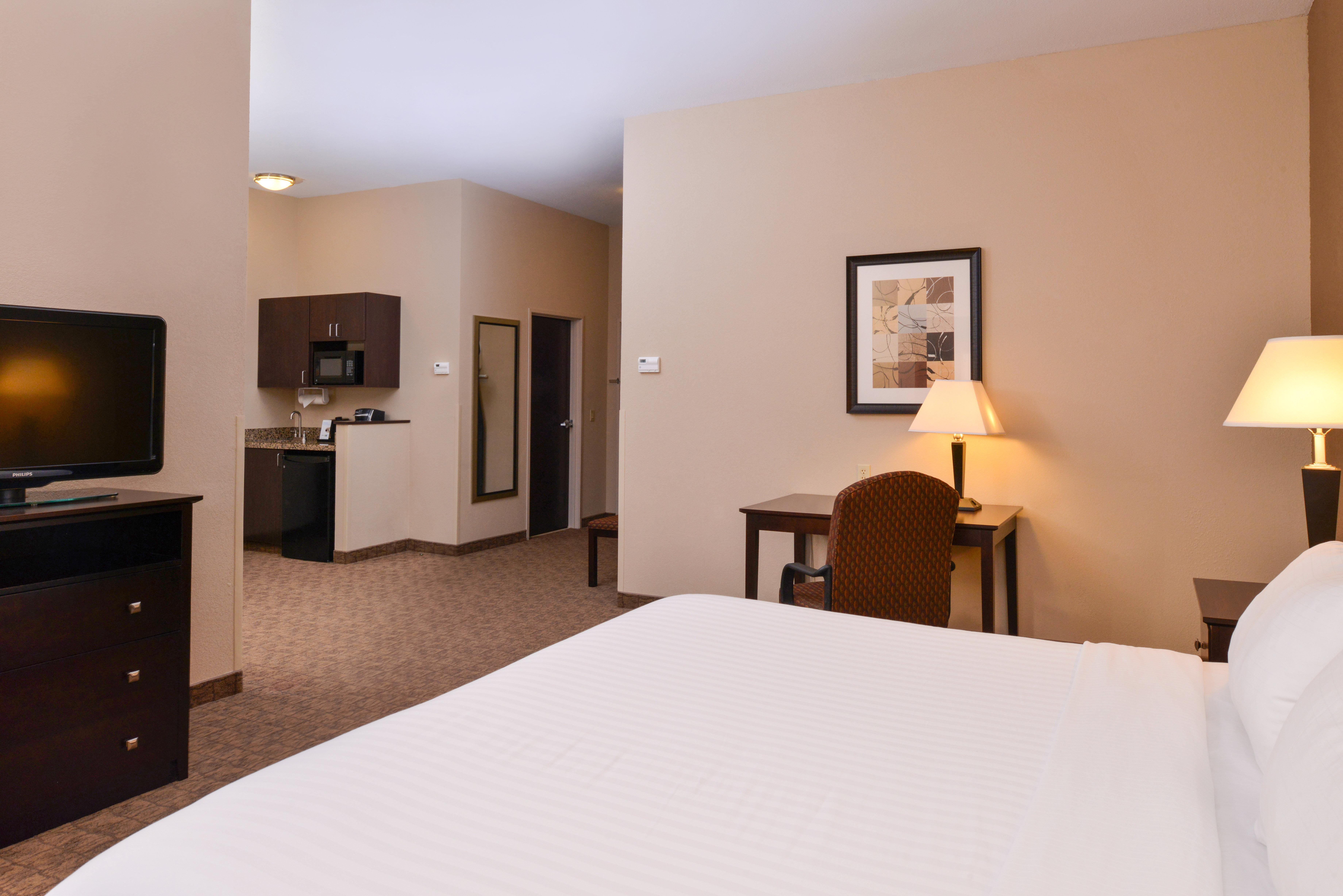 Holiday Inn Express & Suites Bridgeport By Ihg Exterior foto