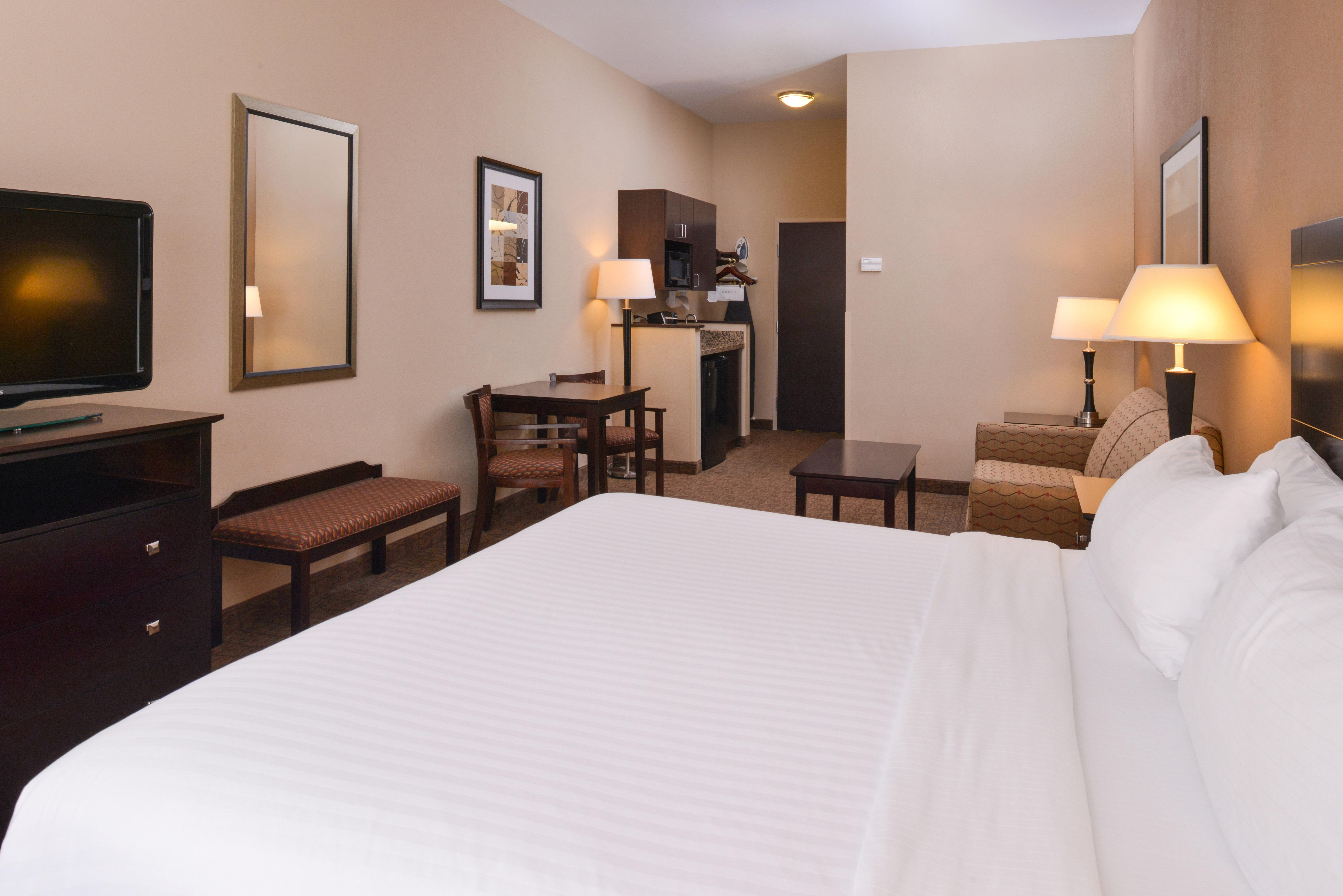Holiday Inn Express & Suites Bridgeport By Ihg Exterior foto